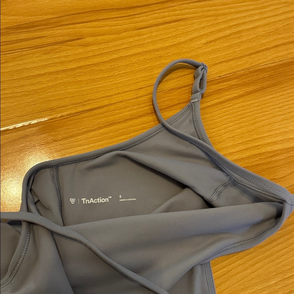Aritzia TNA action romper/ jumpsuit size S - Picture 3 of 6